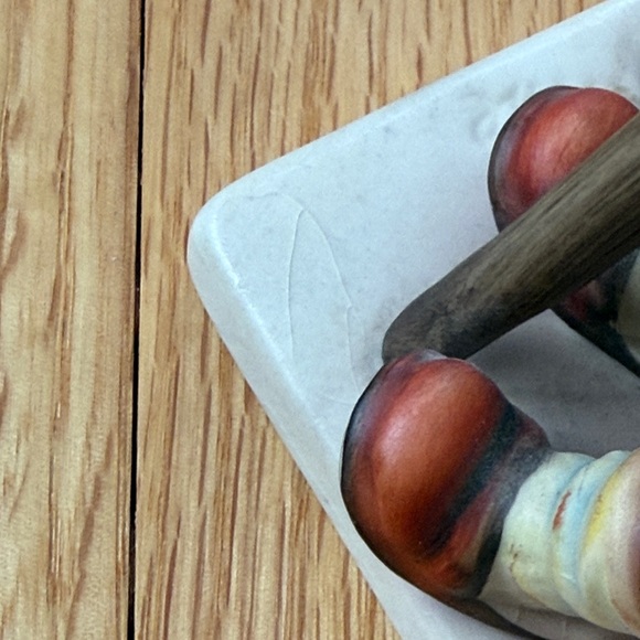 M J Hummel “Star Gazer” Figurine Boy with Telescope - Picture 10 of 10